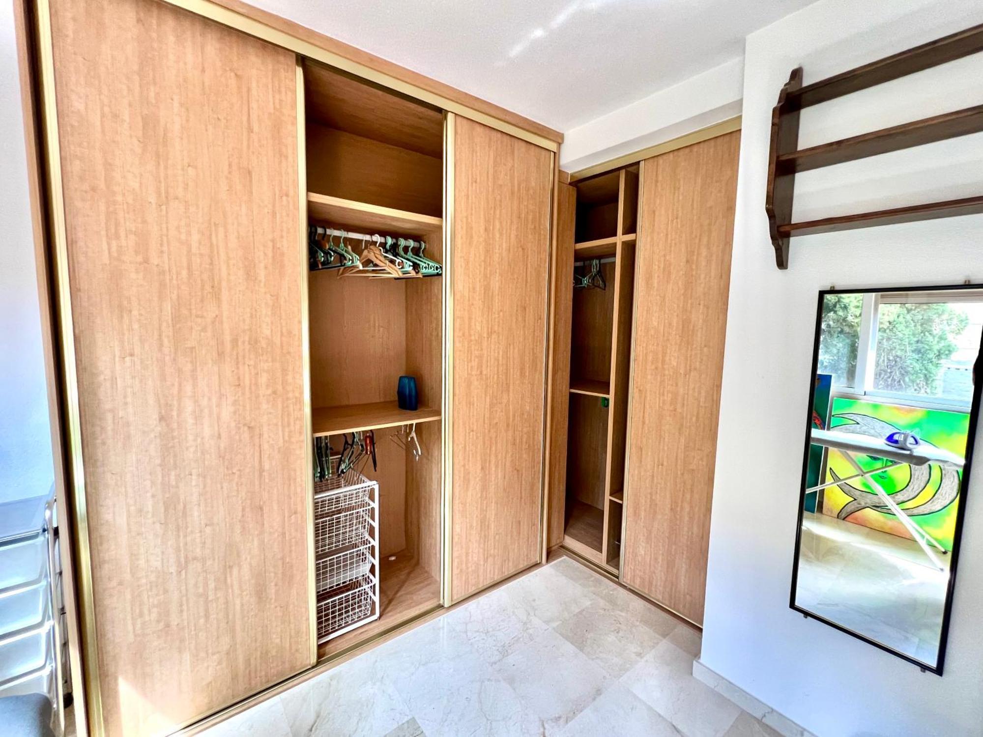Beachside 4-Bedroom With Pool Alicante Bagian luar foto