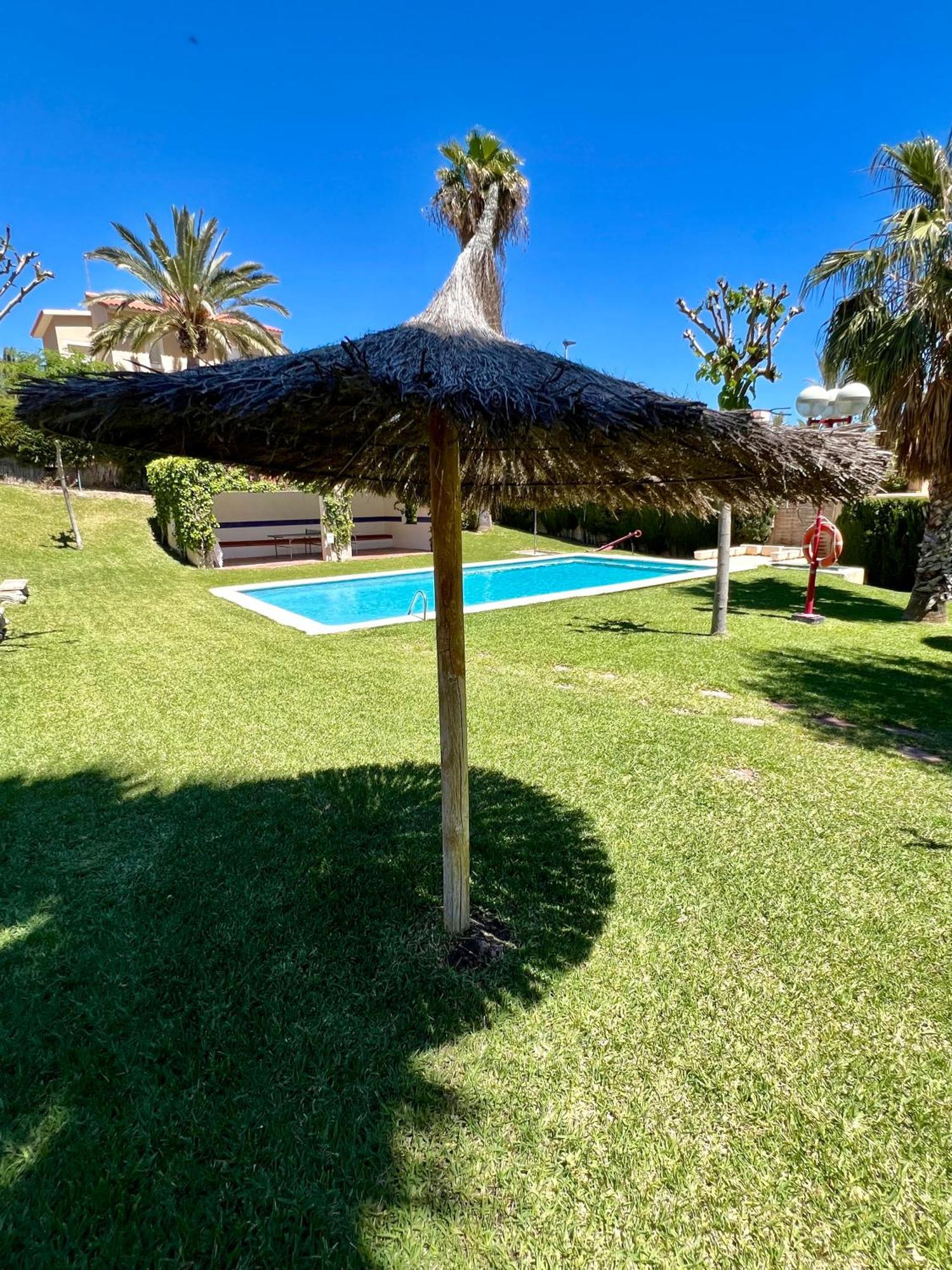 Beachside 4-Bedroom With Pool Alicante Bagian luar foto