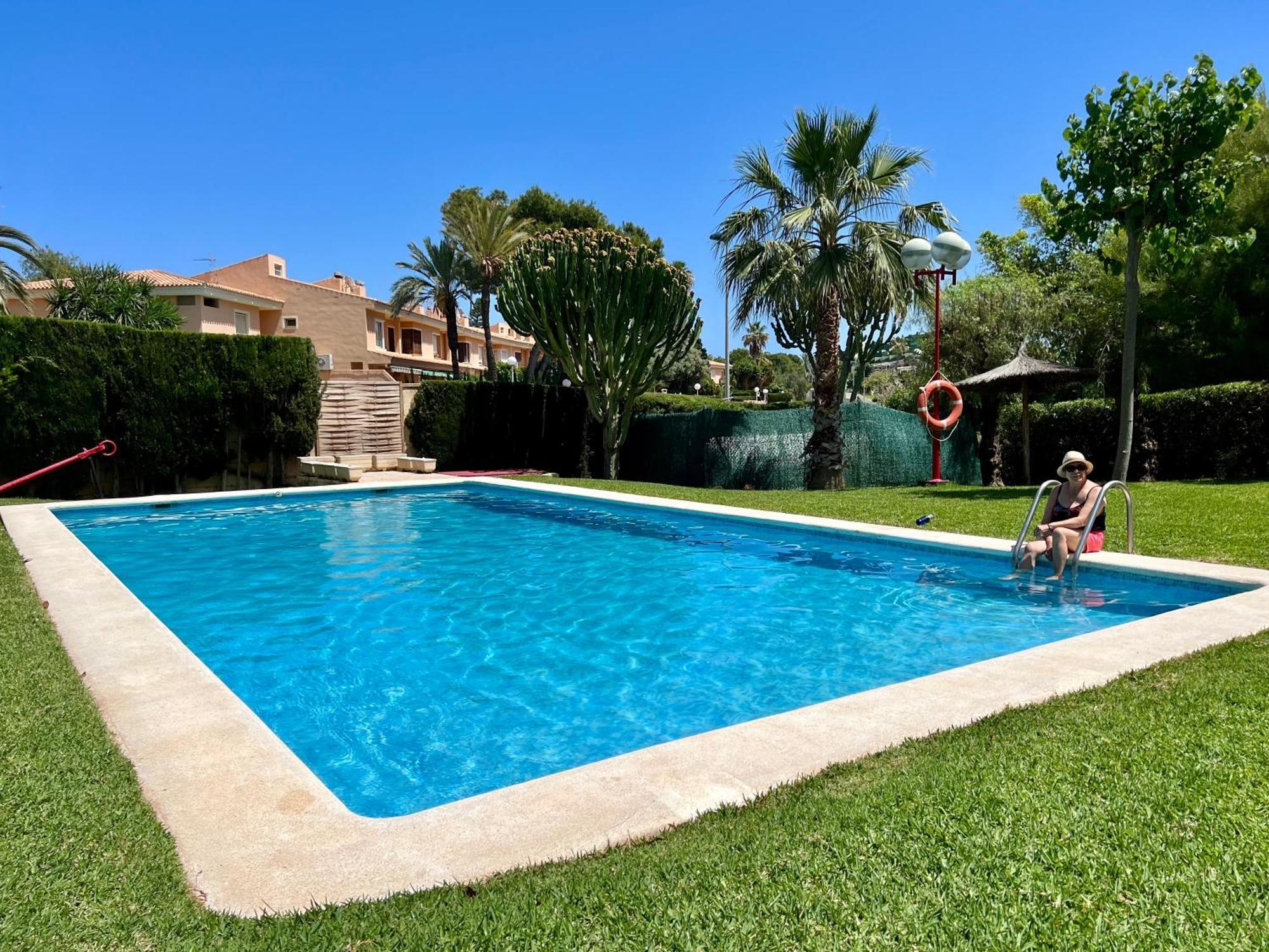 Beachside 4-Bedroom With Pool Alicante Bagian luar foto